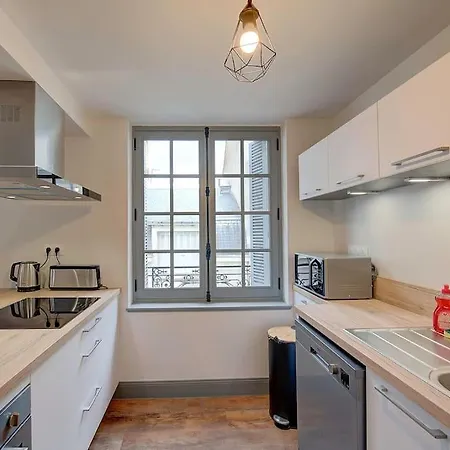 Le Voltaire / Colbert - Bord De Loire Apartment