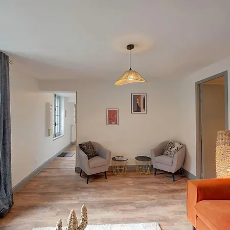 Le Voltaire / Colbert - Bord De Loire Apartment